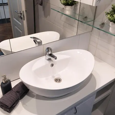 Apartment Bright & Shine *