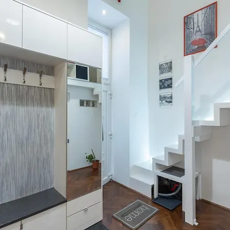 Bright & Shine Apartament